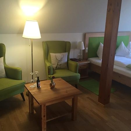 Hotel Restaurant Grune Au Poellau Esterno foto