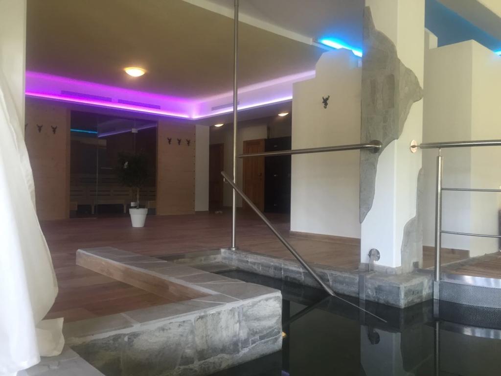 Hotel Restaurant Grune Au Poellau Esterno foto