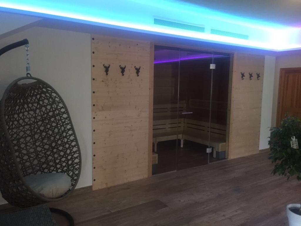Hotel Restaurant Grune Au Poellau Esterno foto