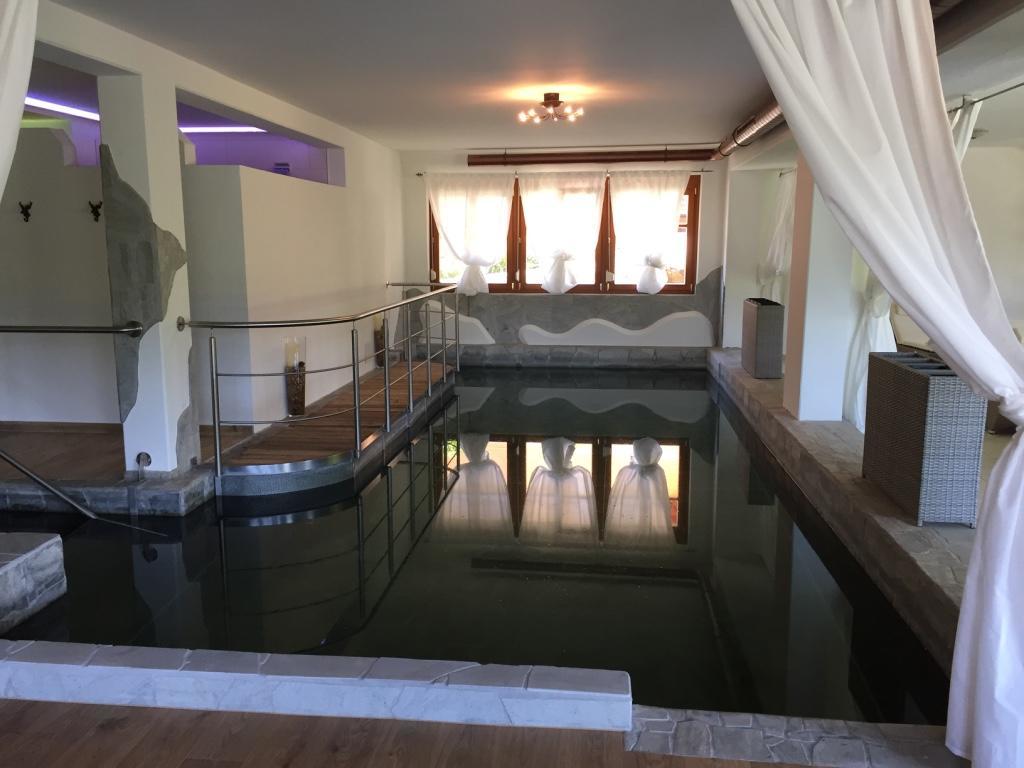 Hotel Restaurant Grune Au Poellau Esterno foto