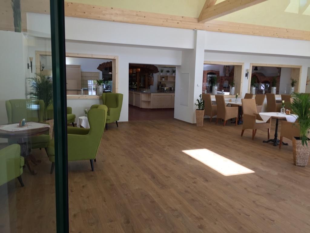 Hotel Restaurant Grune Au Poellau Esterno foto
